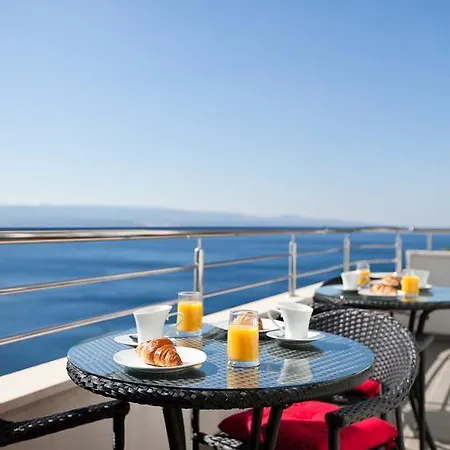 Apartments Mediterranea With Heated Pool Pisak Exterior photo