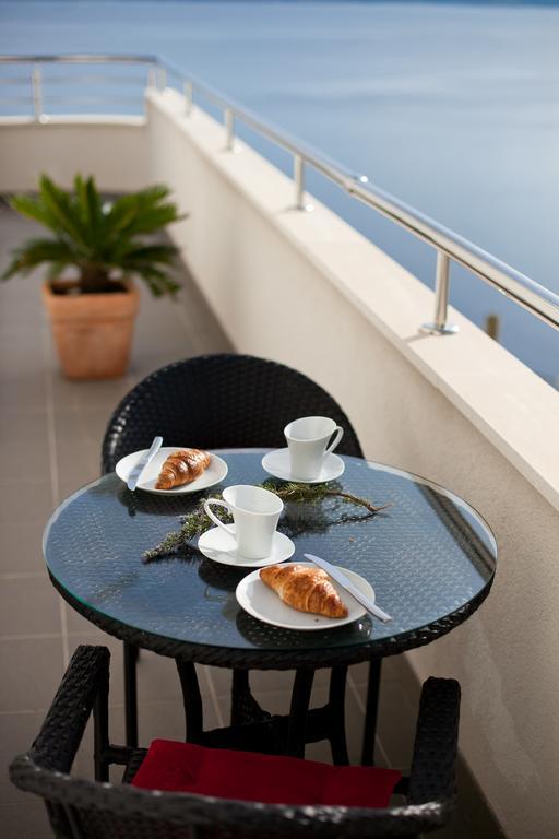 Mediterranea With Heated Pool *