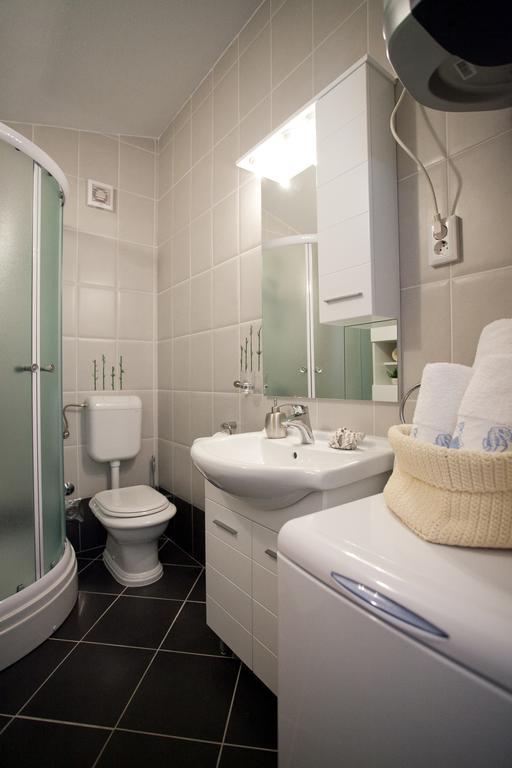 Apartment Mediterranea With Heated Pool